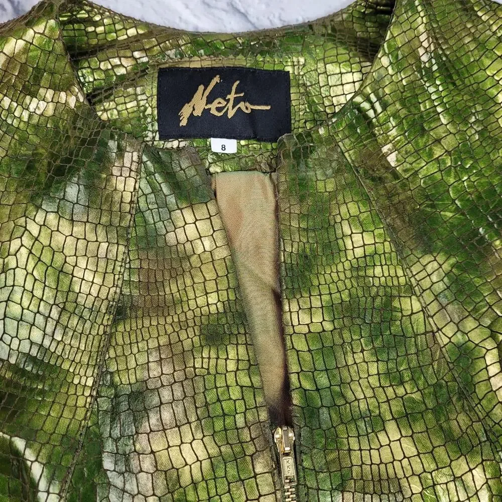 Neto vintage embossed